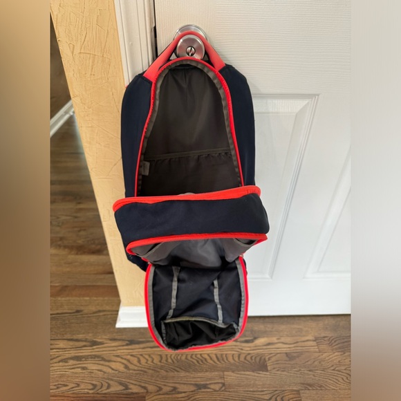 The North Face backpack - Picture 4 of 6